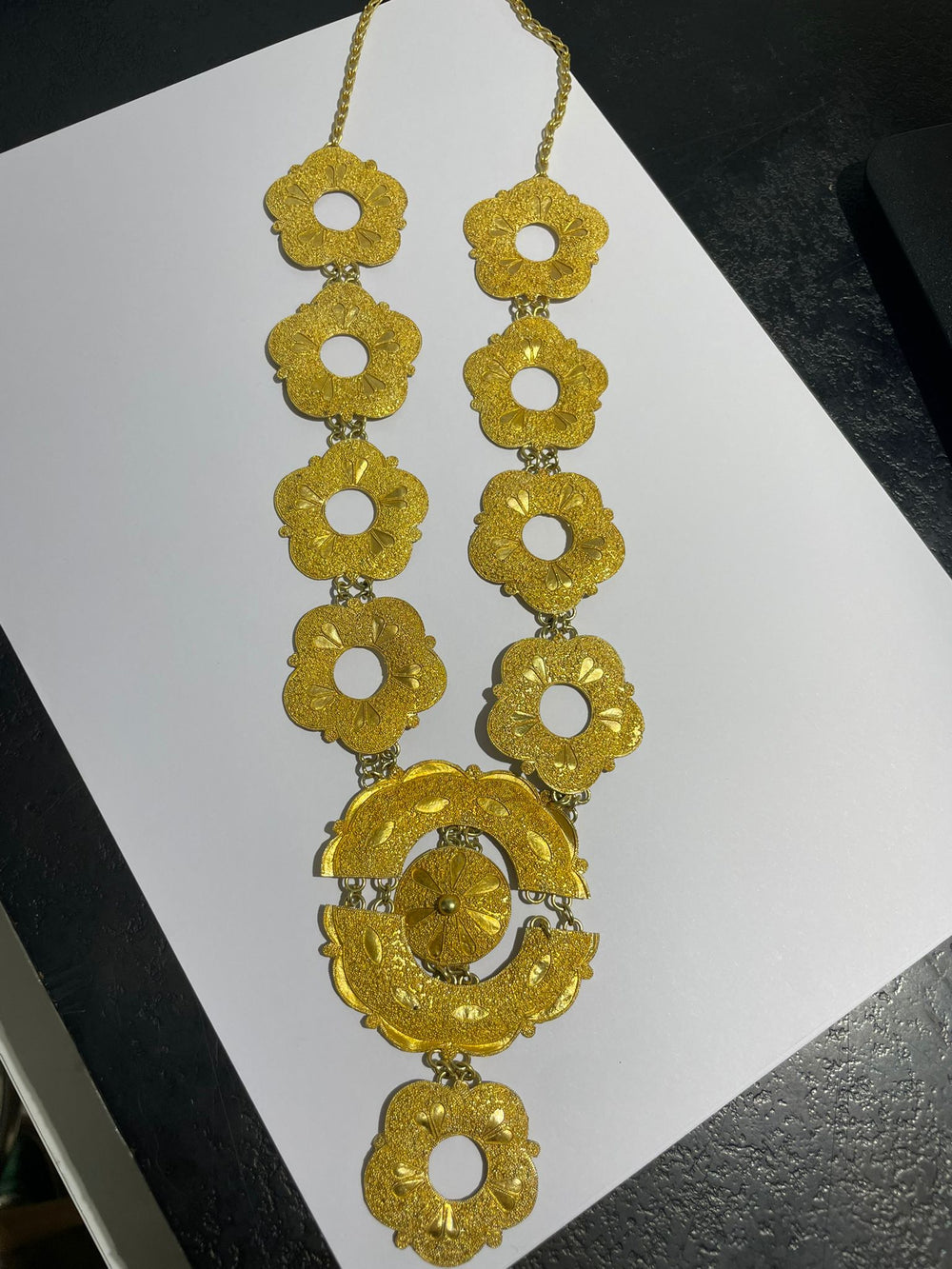 Collier pendentifs fleurs en or jaune 18K 92.30 Grs
