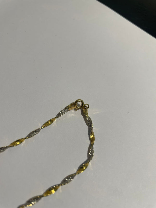 Collier Ras du Cou en Or Jaune et Blanc 18K 4.33 Grs