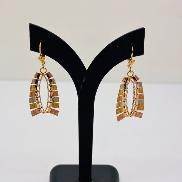 Boucles d'oreilles dormeuses en or 18K 4.38g