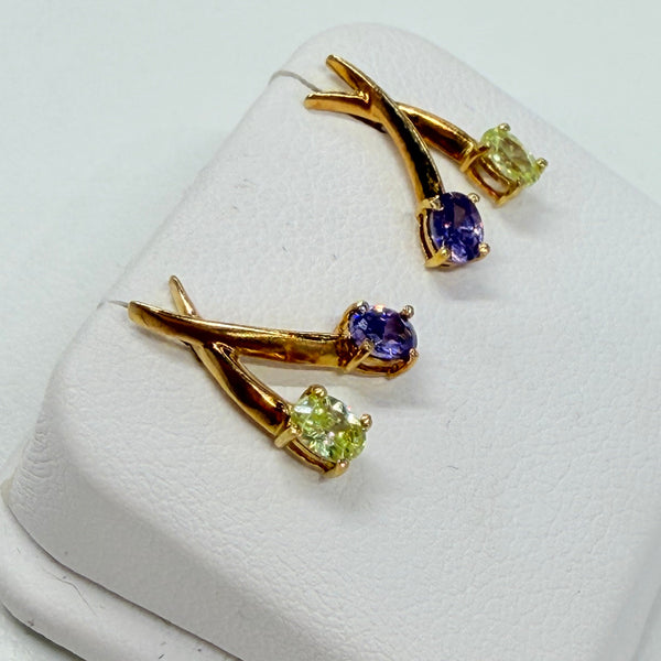 Boucles d'oreilles en or jaune 18k avec  Améthyste