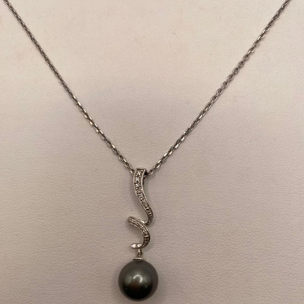 Collier Princesse en Or Blanc 18K - 5.39 Grs