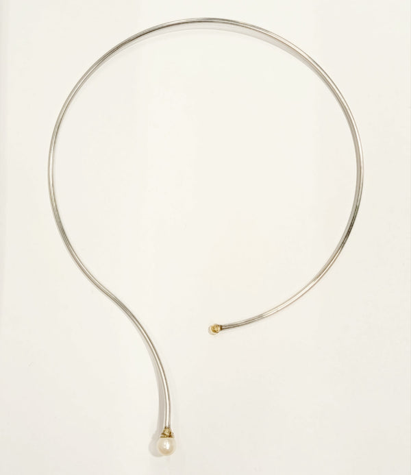 Collier ras du cou perle en or 18 carats