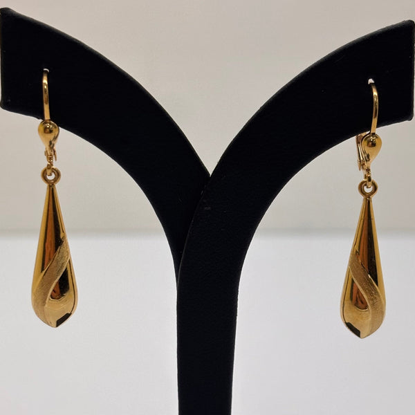 Boucles d'oreilles créoles en or jaune 18K 2.53 Grs