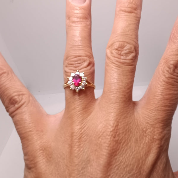 Bagues marguerite en or jaune avec Rubis et Zirconium