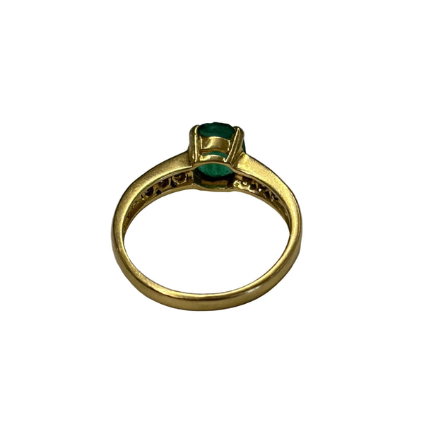Title: Bague en or jaune avec emeraude et diamants