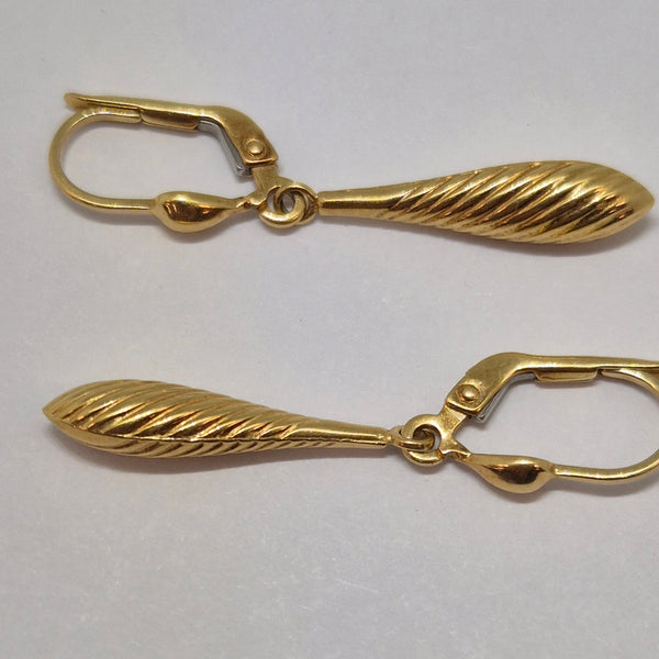 Boucles d'oreilles en or jaune 18 carats Poids -2.15 Grs