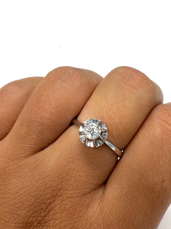 Solitaire en Or Blanc 18k avec Diamant 0.50 carats