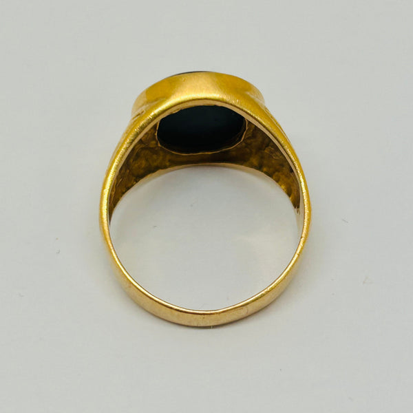 Chevalière homme en or jaune 18 carats avec Onyx