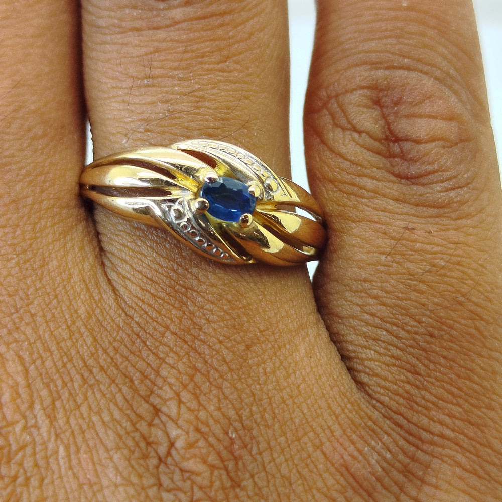 Bague en Or jaune 18K avec saphir- Taille 60 - 2.58g