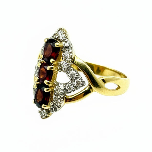 Bague Marquise en Or Jaune et Blanc 18 K- 2.22 G