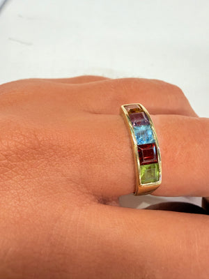 Bague et boucles d'oreilles en or jaune 18K - 7.38 Grs