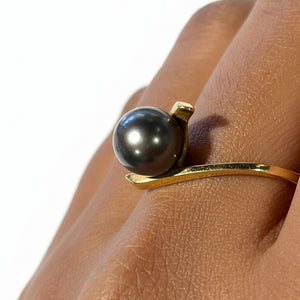 Bague solitaire or 18k avec perle de Tahiti