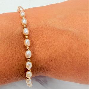 Bracelet avec perles d'eau douce en Or jaune 18K
