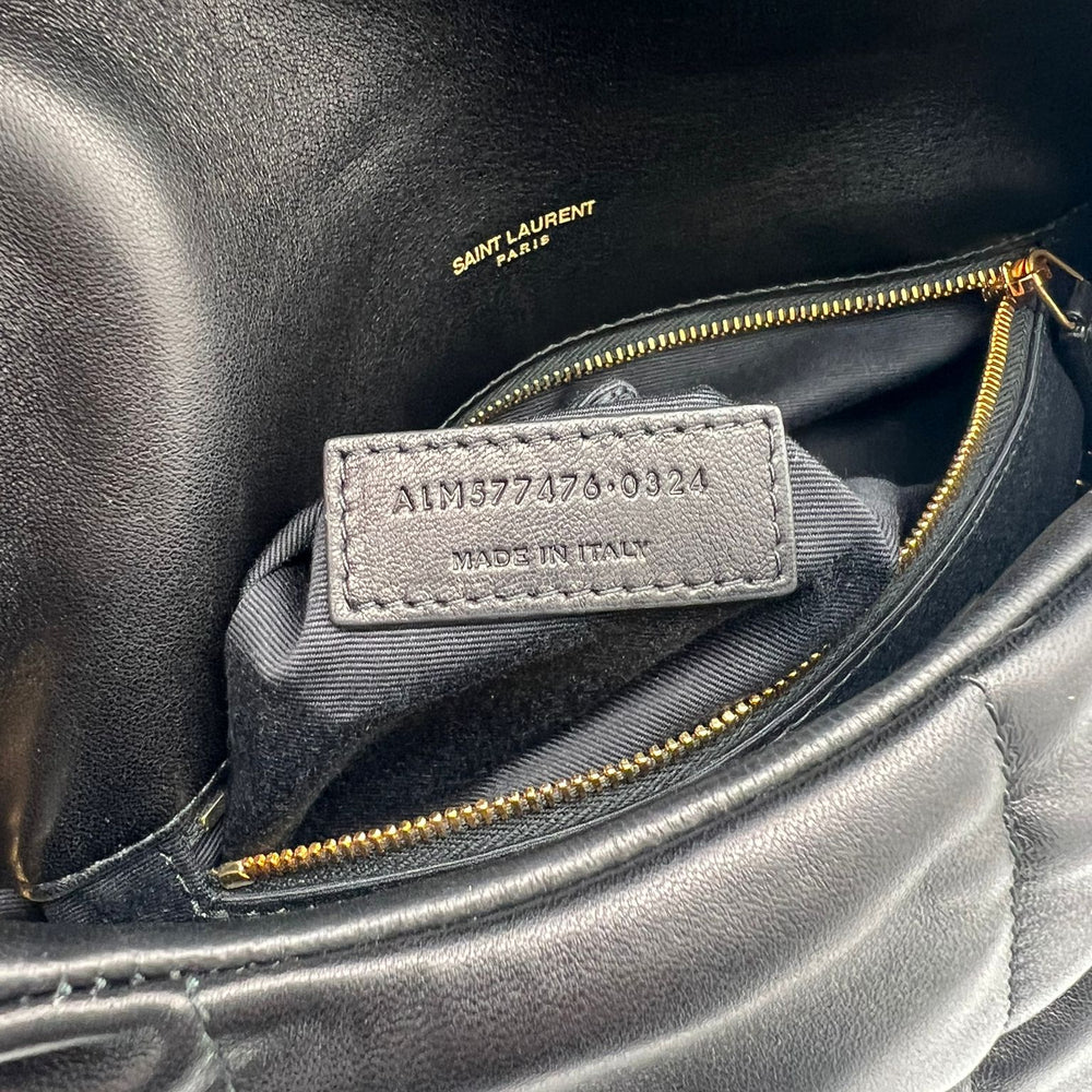Saint Laurent Sac Puffer en Cuir Noir avec Bijouterie Dorée
