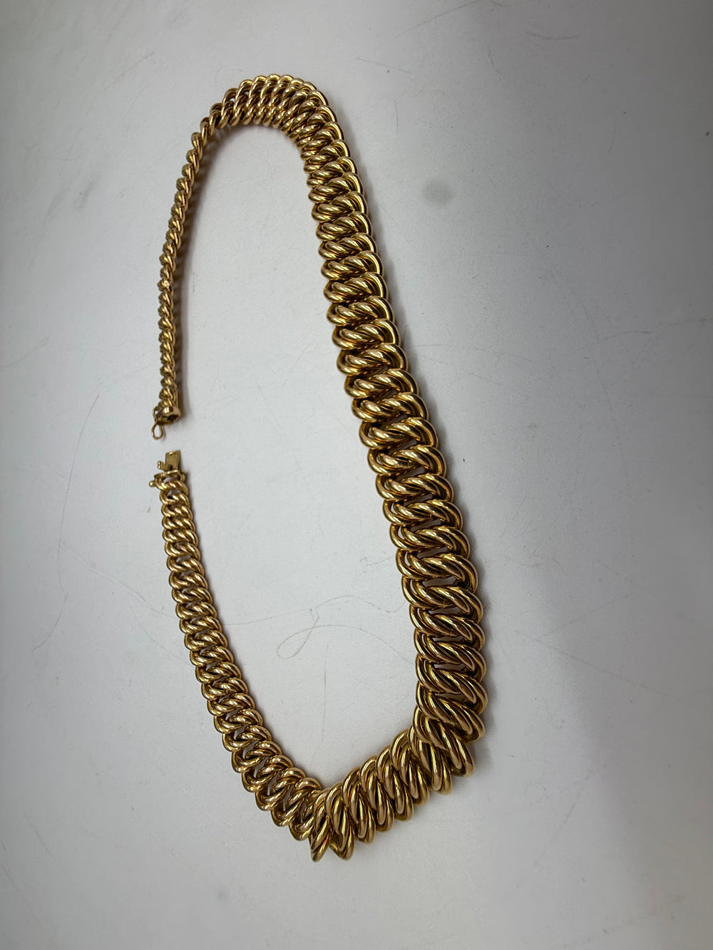 Collier ras de cou en or jaune 18K 33.42 Grs