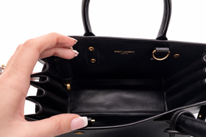 Yves saint Laurent Modèle Jour Sac à Main en Cuir Noir