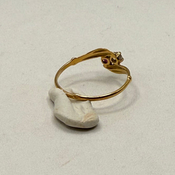 Bague en Or Jaune 18 Carats avec diamant et rubis 1.12 Grs Taille 53