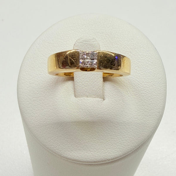 Baguette en or jaune 18k avec 4 éclats de diamants