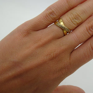 Bague en Or Jaune 18K avec 17 Diamants - T 49
