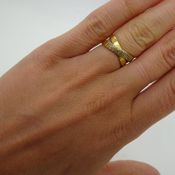 Bague en Or Jaune 18K avec 17 Diamants - T 49
