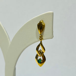 Boucles d'oreilles pendantes or jaune 18K