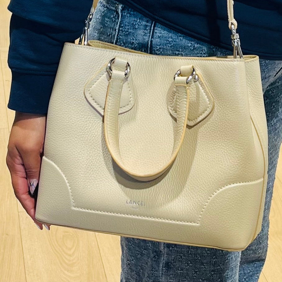 Sac à main Lancel Neo Izy Dune Beige
