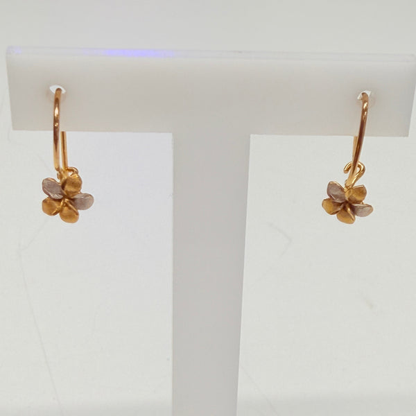 Boucles d'Oreilles Fleur Frangipanier en Or Jaune et Blanc 18k