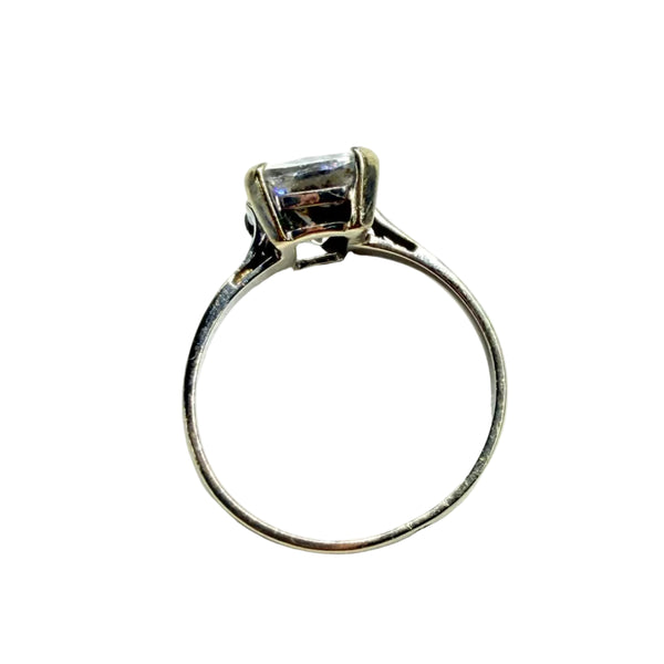 Bague Or Blanc Solitaire Zirconium Rectangulaire 18k