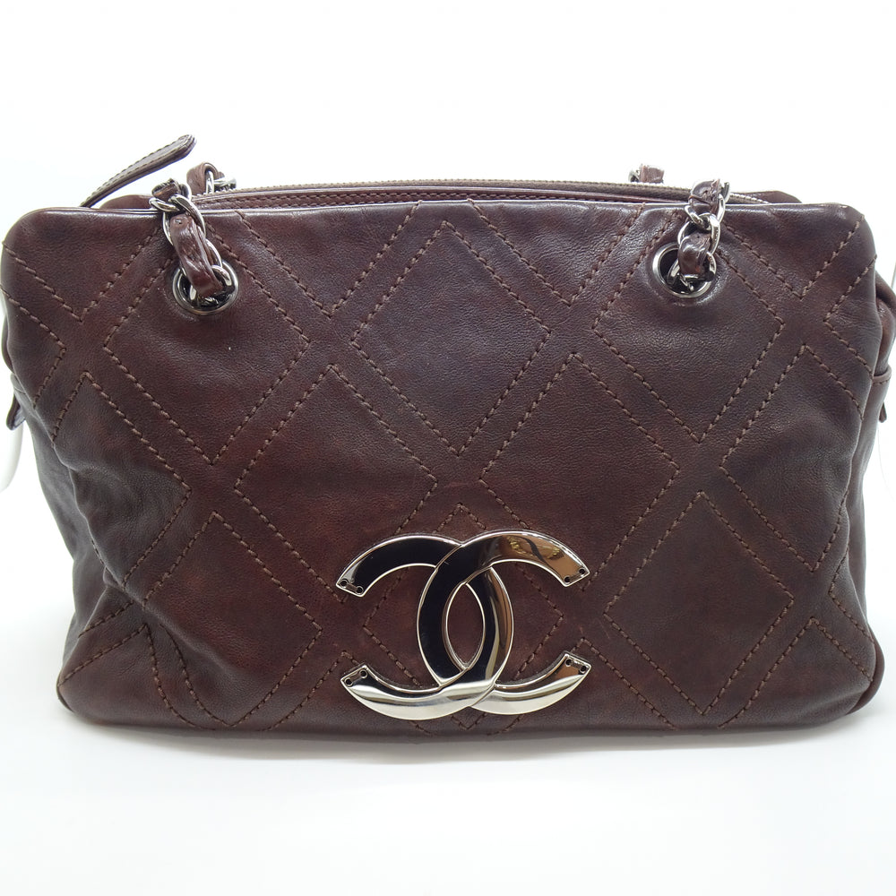 Sac à main Chanel Wild Stitch marron en cuir veau 2005