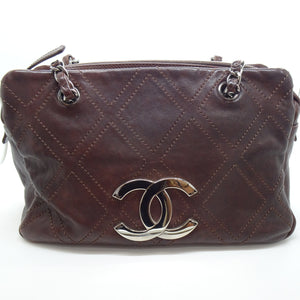 Sac à main Chanel Wild Stitch marron en cuir veau 2005