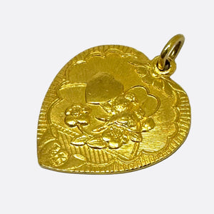 Pendentif en Or Jaune 22 Carats Motifs Asiatiques Coeurs Fleurs