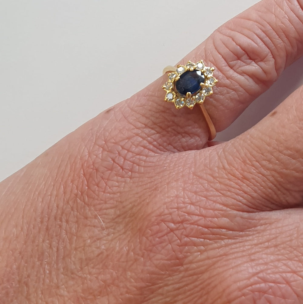 Bagues Marguerite Or Jaune 18 Carats Diamants et Saphir - T51