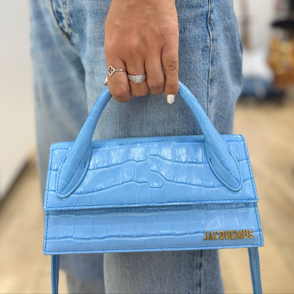 Sac Jacquemus Chiquito long en cuir croco