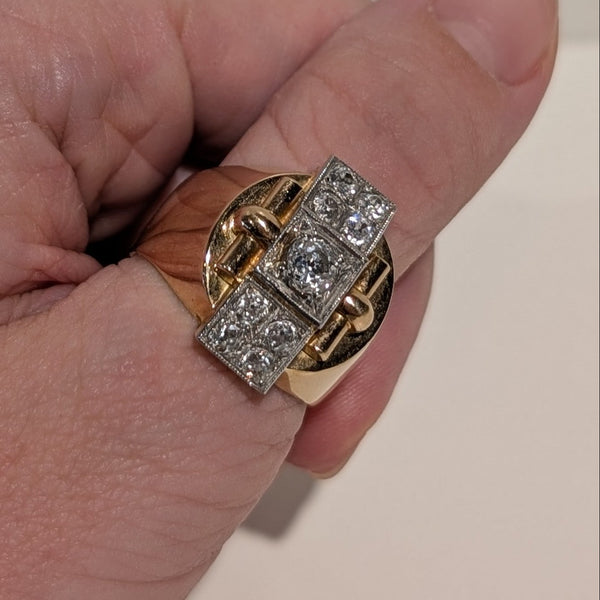 Bagues en or jaune avec diamants