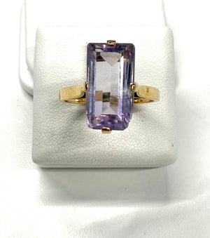 Bague en Or Jaune 18K et Améthyste T.52