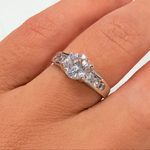 Bague Solitaire Or Blanc et Zirconium 18k
