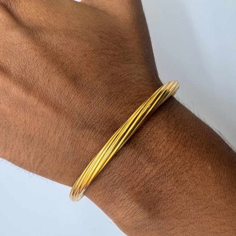 Bracelet Jonc Or Jaune 18K Tête d'Aigle - 16.59 Grs