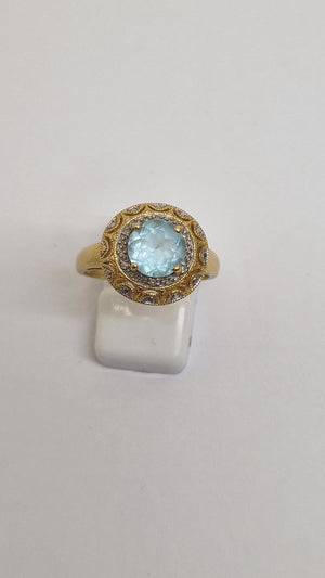 Bague en Or jaune 18K avec Aigue Marine