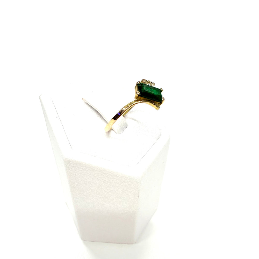 Bague en  Or Jaune 18K avec Émeraude et Zirconium - T 57