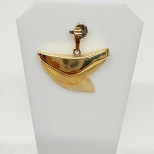 Pendentif Dent de Requin en Or Jaune 18k