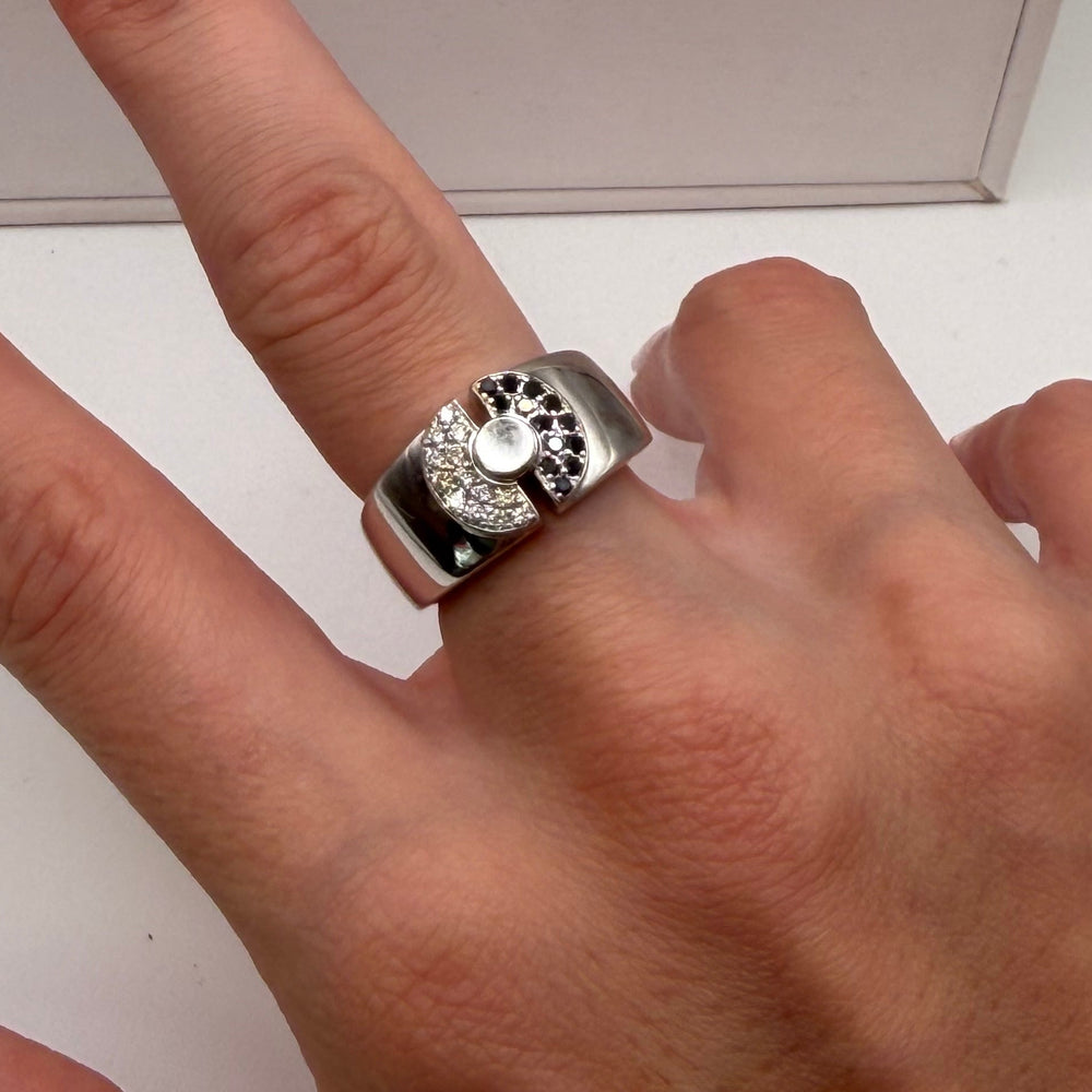 Bague en Or Blanc 18K avec Diamants