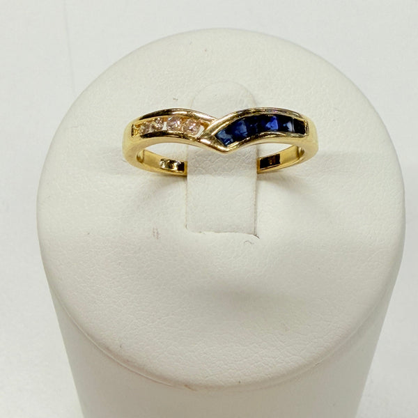 Bague en Or Jaune 18 K avec Diamants et Saphir