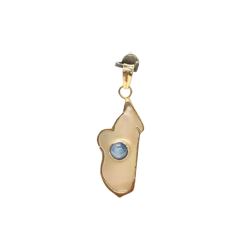 Pendentif en Or Jaune 18k, Madagascar, Saphir Étoilé et Nacre - 3.24 Grs