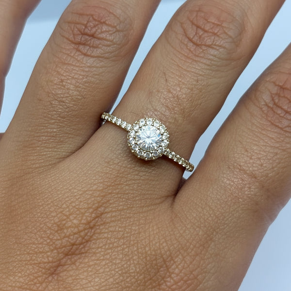 Solitaire en Or Jaune 18k et Oxyde de Zirconium