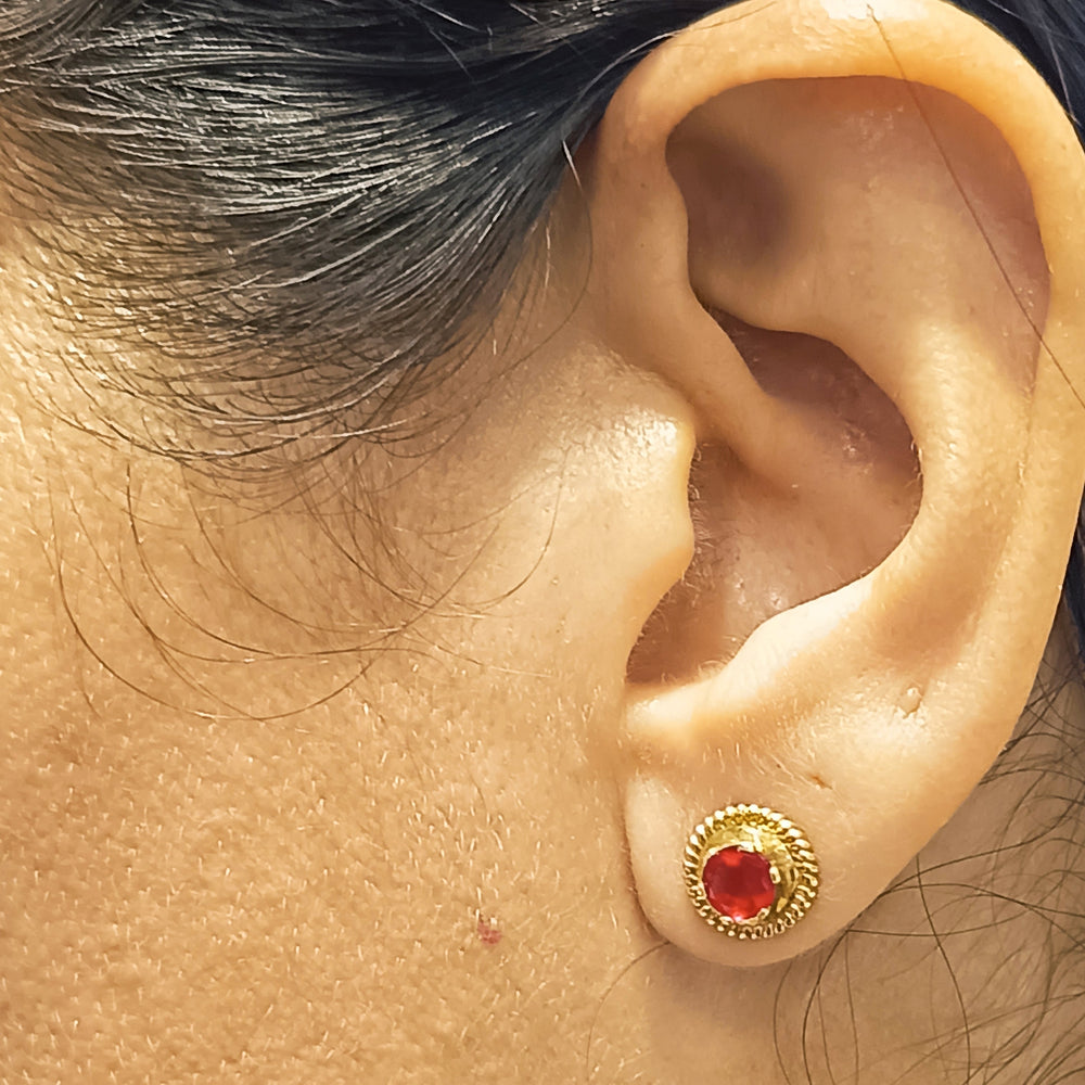 Boucles d'oreilles en or 18k avec pierres