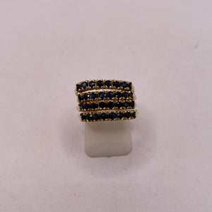 Bagues en or jaune 18 K avec saphir