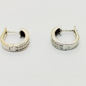 Boucles d'oreilles  en or blanc 18 carats Poids-5.66 Grs