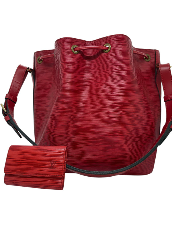 Sac Louis Vuitton Noé en cuir rouge, très bon état