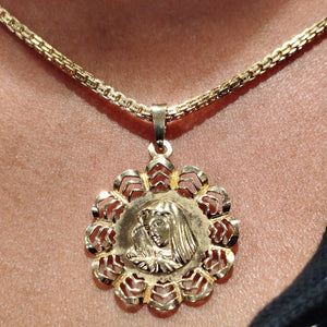 Pendentif en Or Jaune 18 Carats - 2.66 Grs