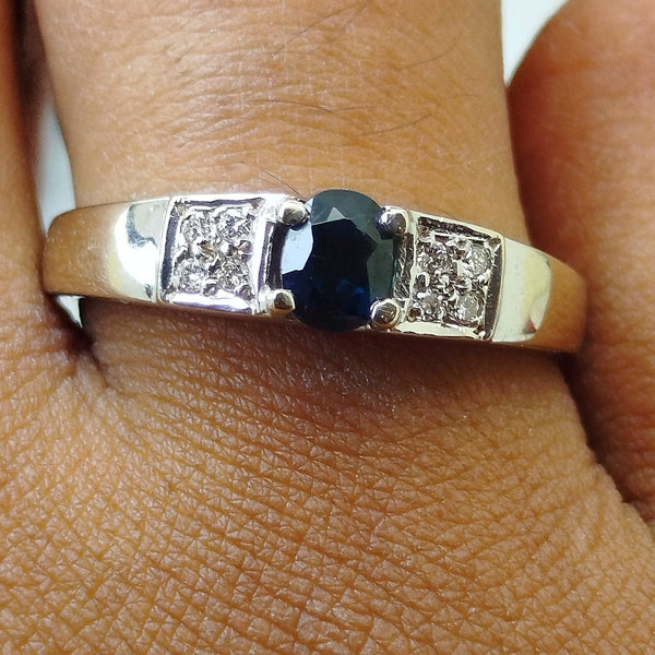 Bague en or blanc avec saphir 18K Taille-57